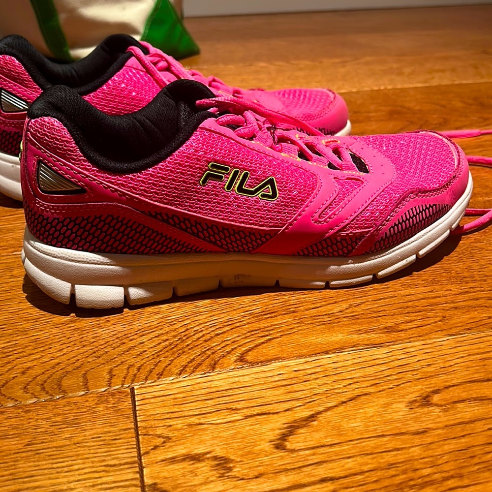 Fila runner, wider fit, worn a few times